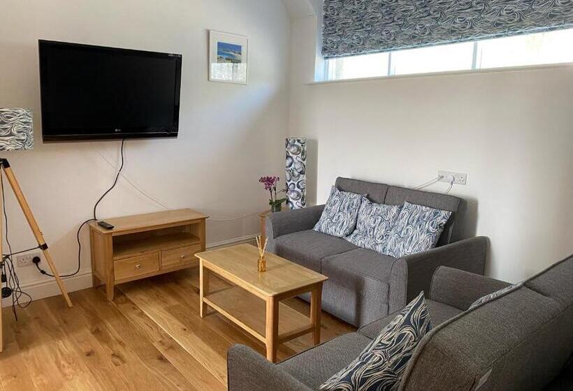 Семейный Номер, Harbour