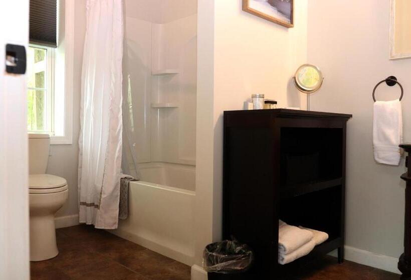 Люкс Deluxe Кровать Кинг, Old Mill Inn