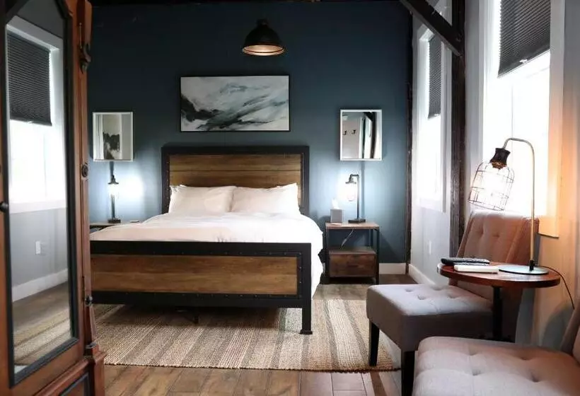 スーペリアールーム, Old Mill Inn