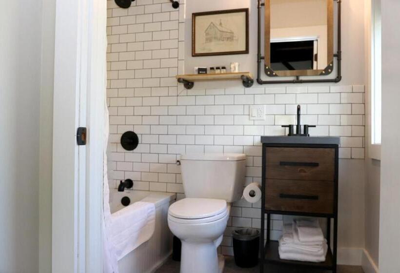 Номер Deluxe Кровать Кинг, Old Mill Inn