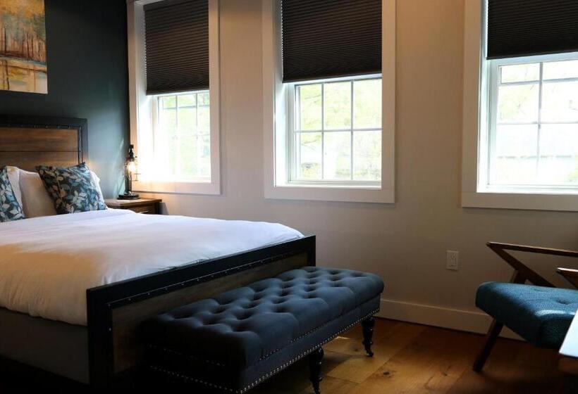 جناح ديلوكس, Old Mill Inn