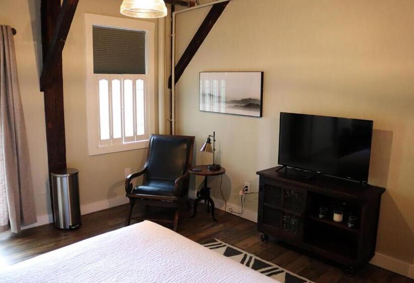 غرفة قياسية, Old Mill Inn