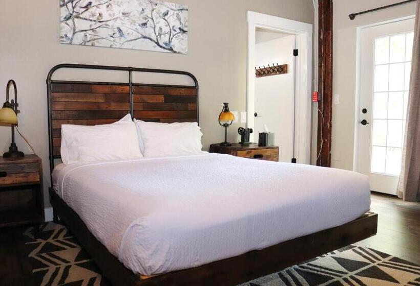 غرفة قياسية, Old Mill Inn