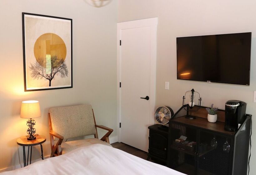 غرفة قياسية, Old Mill Inn