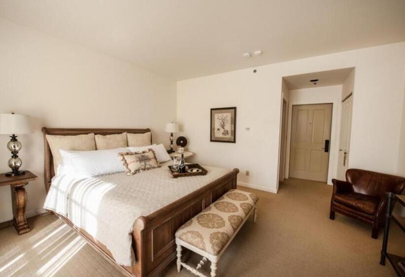 غرفة قياسية سرير كينج لذوى الإحتياجات الخاصة, Seal Cove Inn