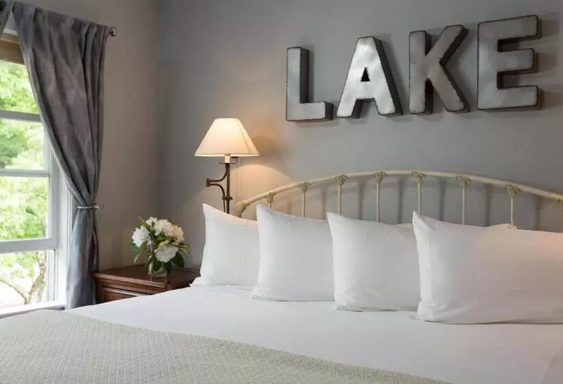 キングサイズベッドのスタンダードルーム, Squam Lake Inn