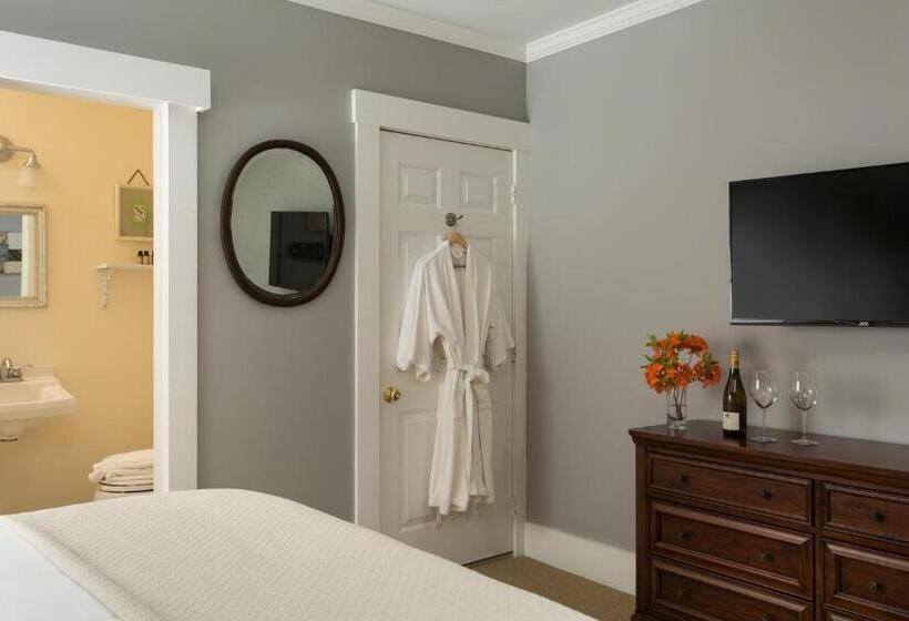 스탠다드 룸 킹사이즈 침대, Squam Lake Inn