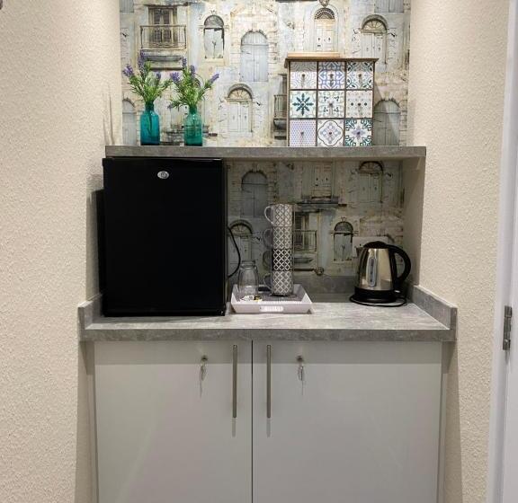 جناح عائلي, St John's Guest House