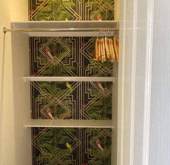 غرفة قياسية سرير كينج, St John's Guest House