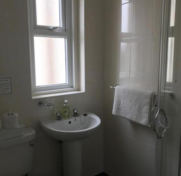 Номер Стандарт, St John's Guest House
