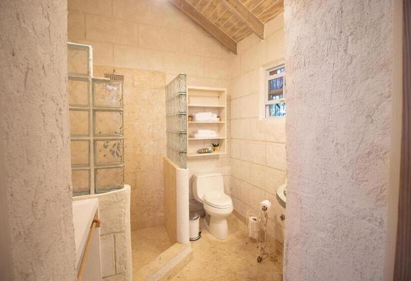 خانه 1 خوابه, Sweetfield Manor