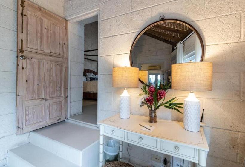 خانه 1 خوابه, Sweetfield Manor