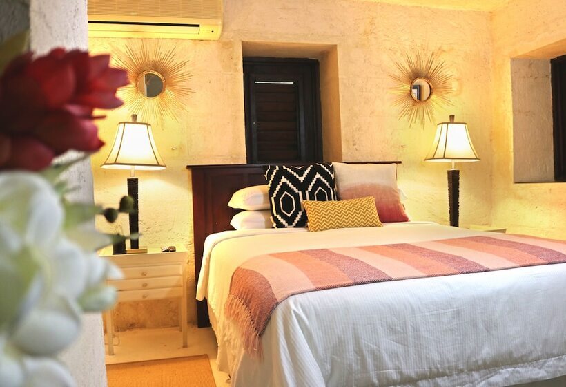 اتاق استاندارد, Sweetfield Manor