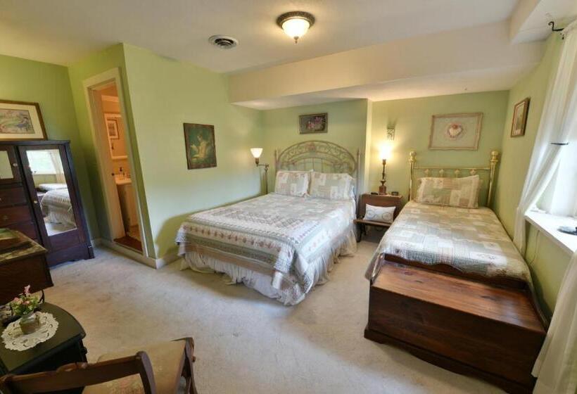 Номер Deluxe, The Pines Of Dresden B&b