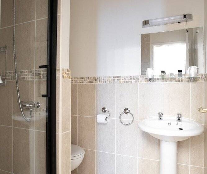 غرفة سوبيريور, Trelawney Hotel   Guest House