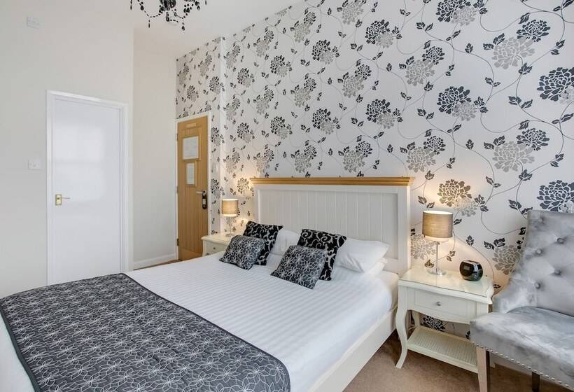 غرفة سوبيريور, Trelawney Hotel   Guest House