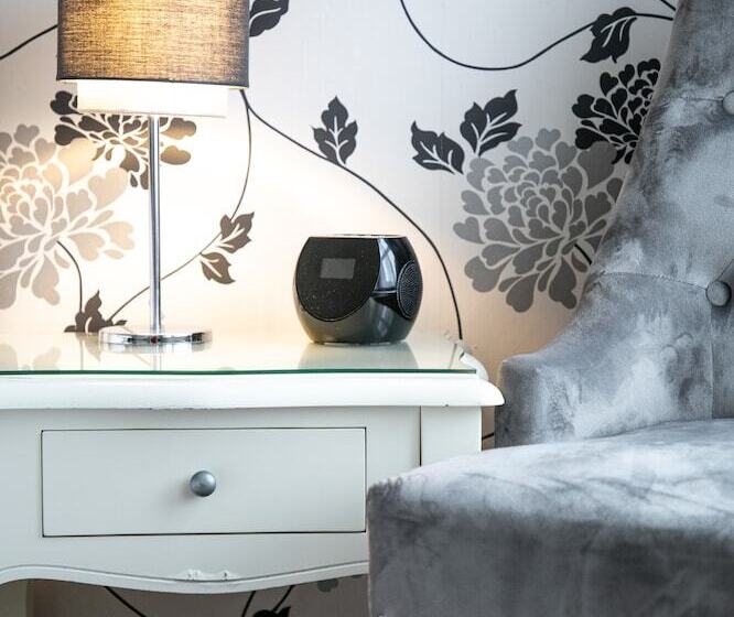 غرفة سوبيريور, Trelawney Hotel   Guest House