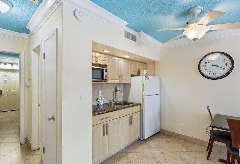 جناح, Bay Palms Waterfront Resort   Hotel And Marina