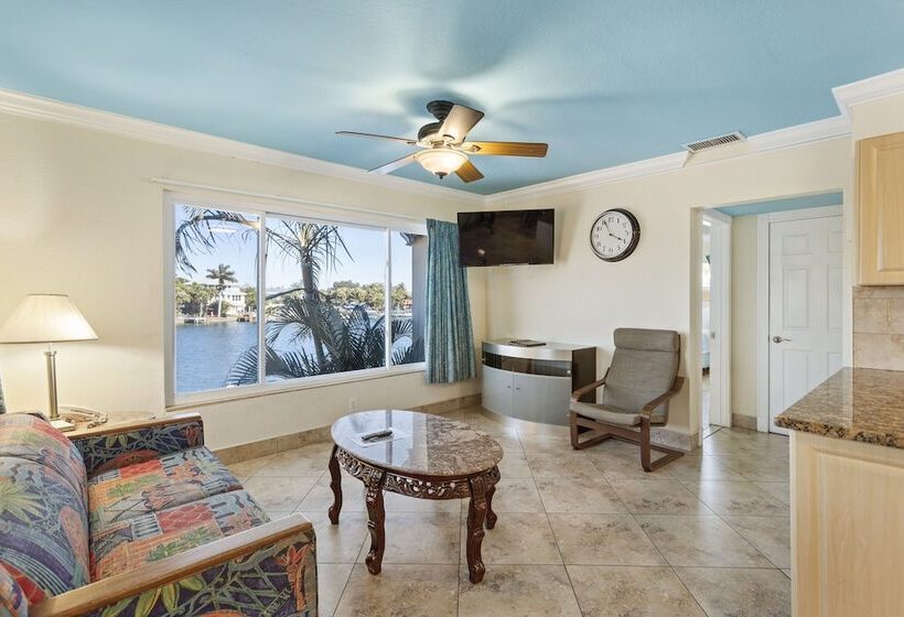 جناح, Bay Palms Waterfront Resort   Hotel And Marina