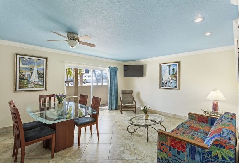 جناح, Bay Palms Waterfront Resort   Hotel And Marina