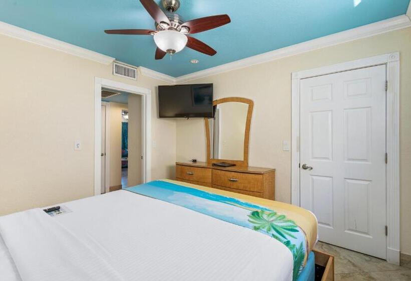 جناح ديلوكس, Bay Palms Waterfront Resort   Hotel And Marina