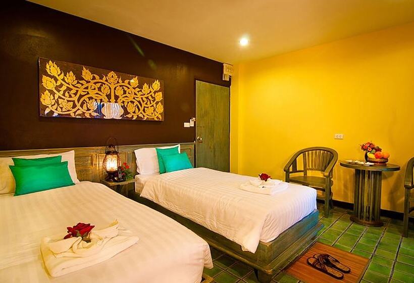 اتاق لوکس, Cm Night Bazaar Boutique Hotel โรงแรม ซี เอ็ม ไนท์บาซาร์ บูทีค   Sha Plus Certified