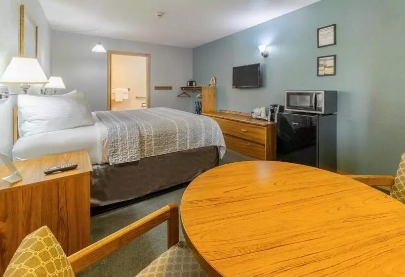 キングサイズベッドのスタンダードルーム, Resort City Inn Coeur D Alene