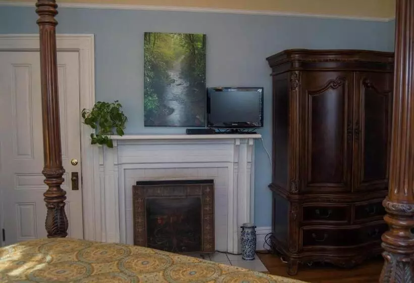 マウンテンビュースタンダードルーム, Oak Hill On Love Lane Bed And Breakfast Inn