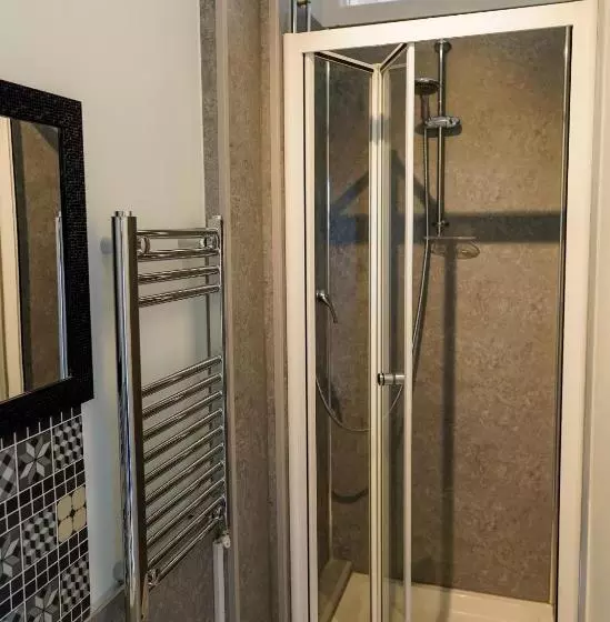 Standard Yhden Hengen Huone, Southville Guest House