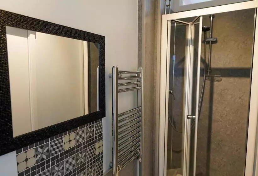 Standard Yhden Hengen Huone, Southville Guest House