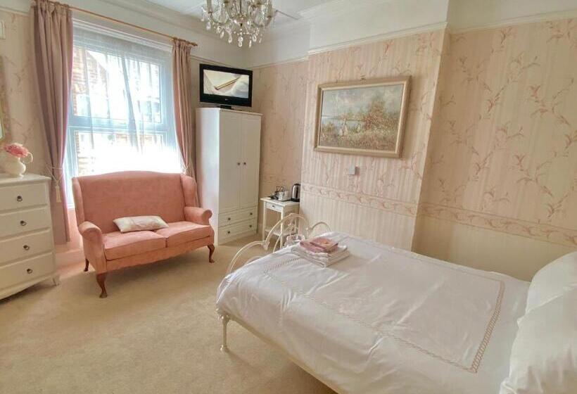Номер Superior, St. Georges House