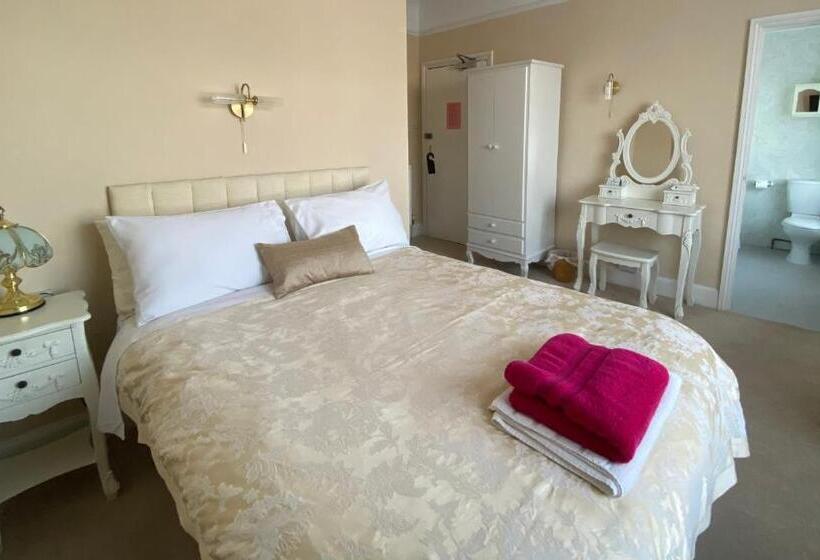 غرفة سوبيريور, St. Georges House