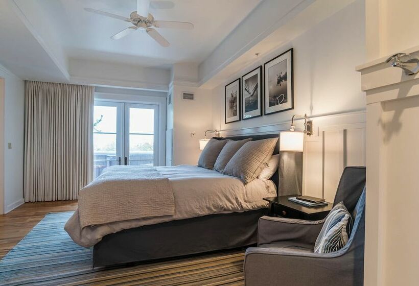 Люкс, Watersound Inn