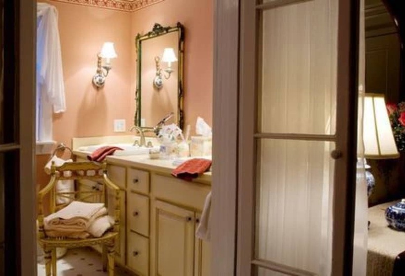 سوییت, The Stockbridge Country Inn Closest B&b To Norman Rockwell Museum And Chesterwood