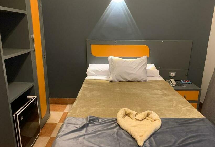 اتاق استاندارد یک نفره, Royal