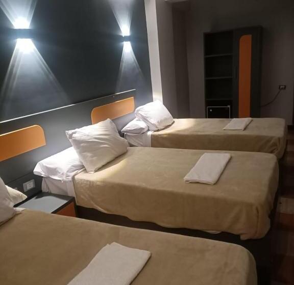 اتاق استاندارد سه تخته با چشم‌انداز, Royal