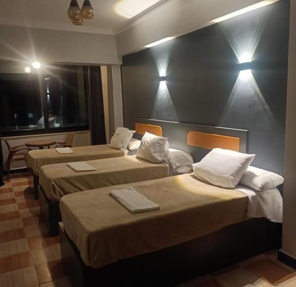 اتاق استاندارد سه تخته با چشم‌انداز, Royal