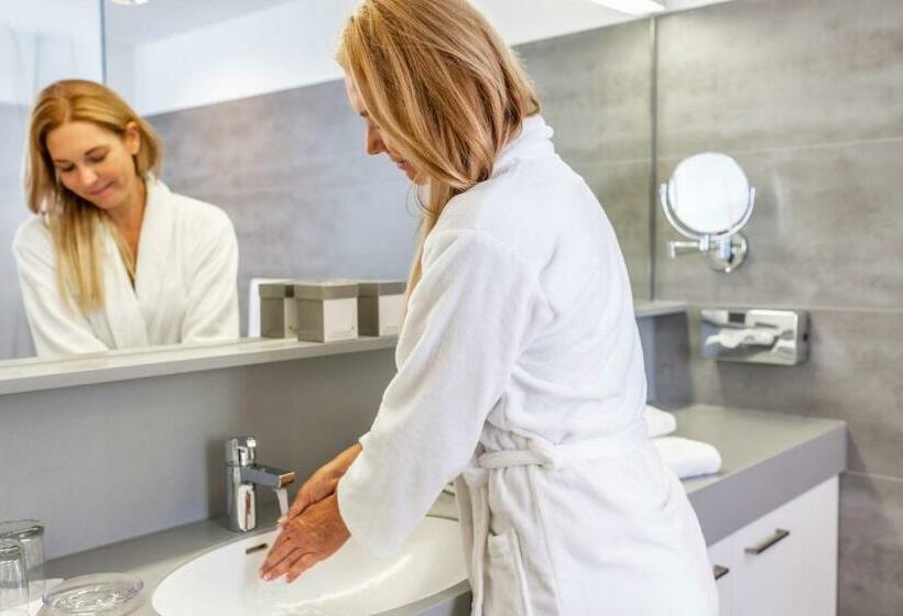 스탠다드 발코니 룸, Thermenhotel Gesundheits Bad Buchau