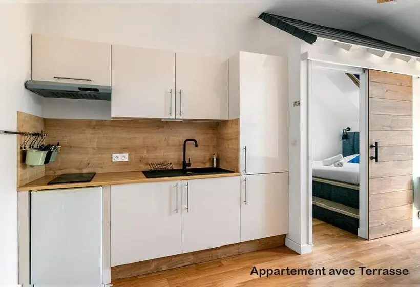 テラス付き１ベッドルームアパートメント, Maya Appartements & Suites