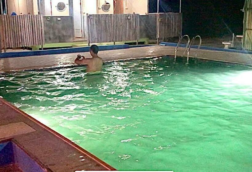 带大床的豪华间, Mulberry Resort