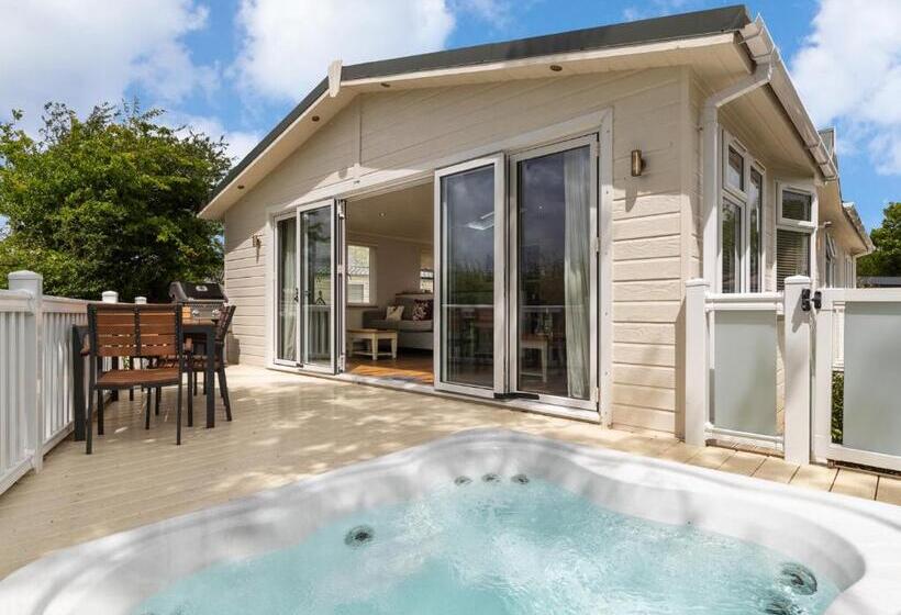 בית, 3 חדרי שינה, Croft Country Park