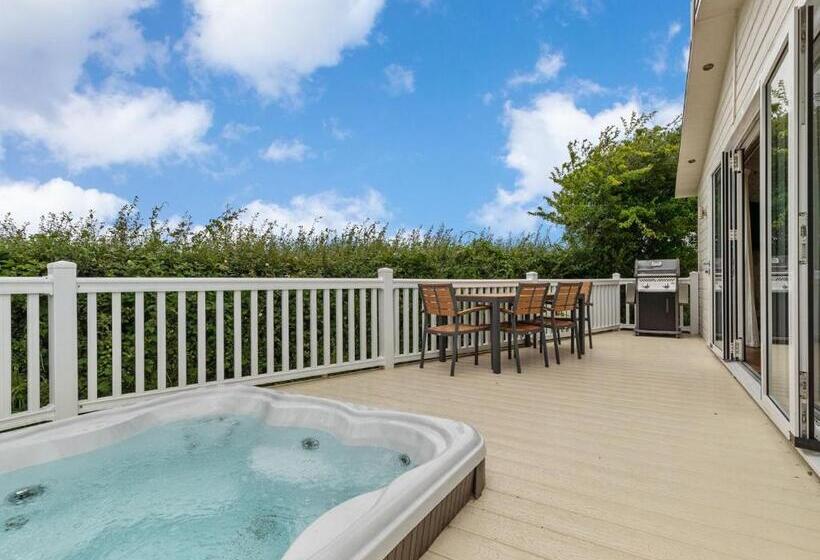 בית, 3 חדרי שינה, Croft Country Park