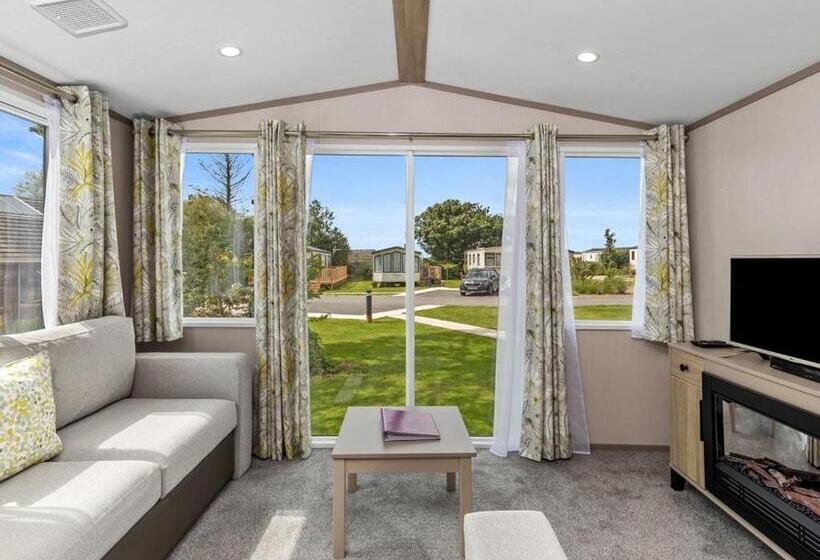 בית, 2 חדרי שינה, Croft Country Park