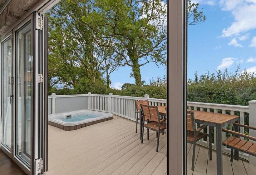 בית, 3 חדרי שינה, Croft Country Park