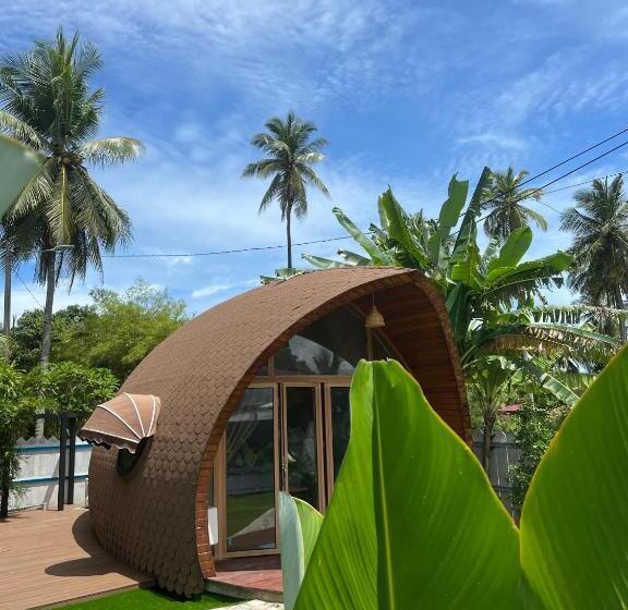 스탠다드 룸 킹사이즈 침대, Found Mansion