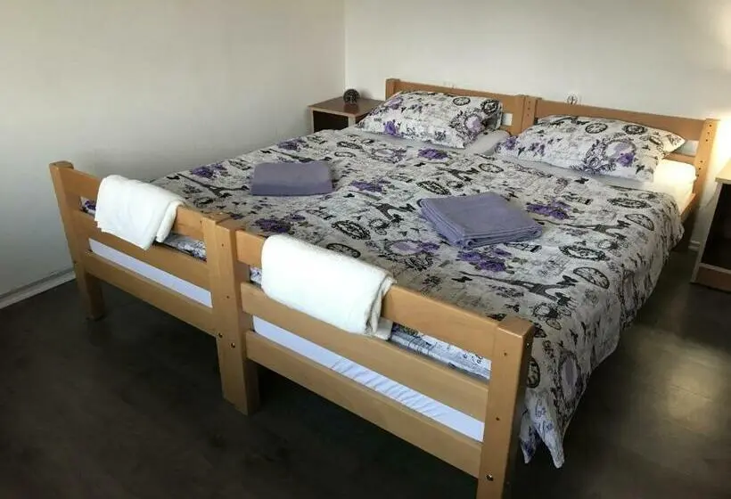 اتاق خانوادگی, Kingdom Rooms Visoko