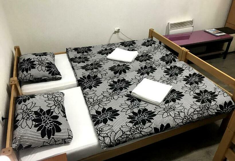 اتاق استاندارد, Kingdom Rooms Visoko