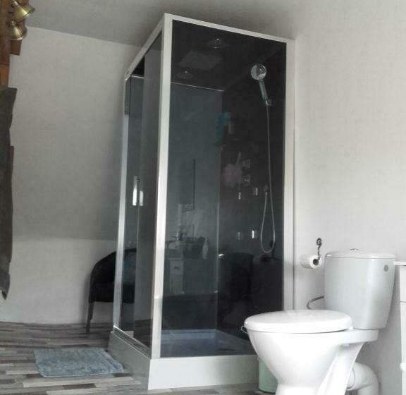 ガーデンビュースタンダードルーム, La Biaiserie