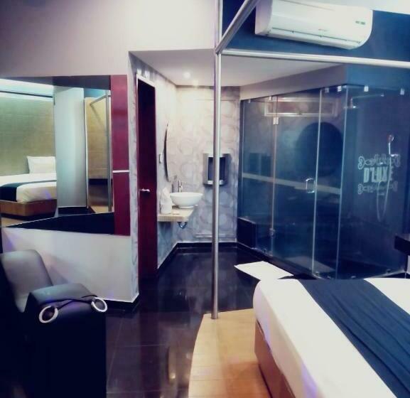 디럭스 스튜디오, Dluxe Auto Hotel Adults Only