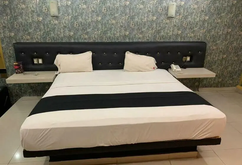 استودیو استاندارد با تخت کینگ, Dluxe Auto Hotel Adults Only